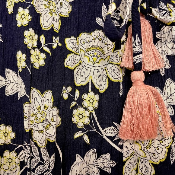 Boden Crinkle Tapered Trousers - Picture 7 of 7